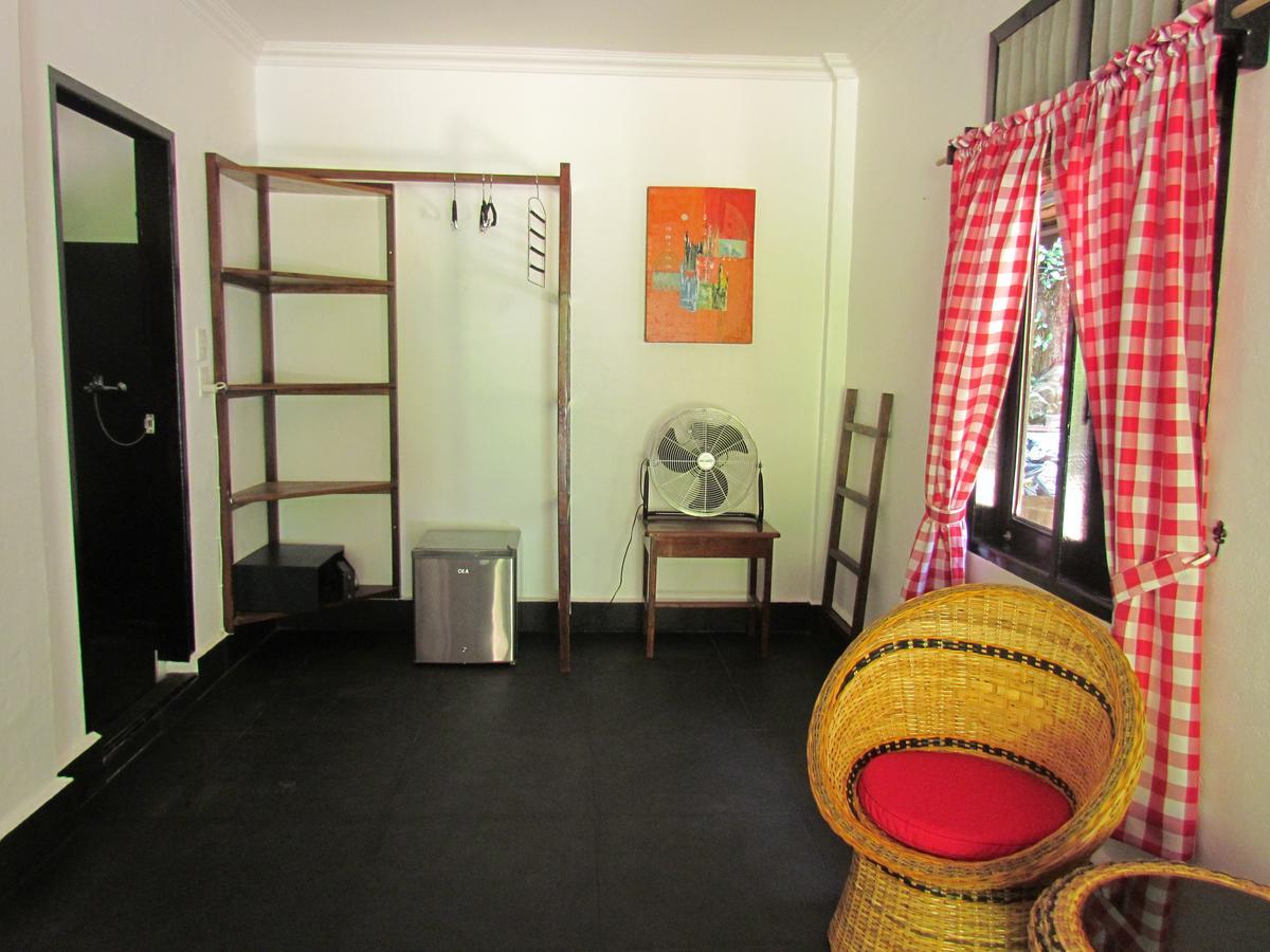 Ecotravel Cottages Букит Лаванг Екстериор снимка