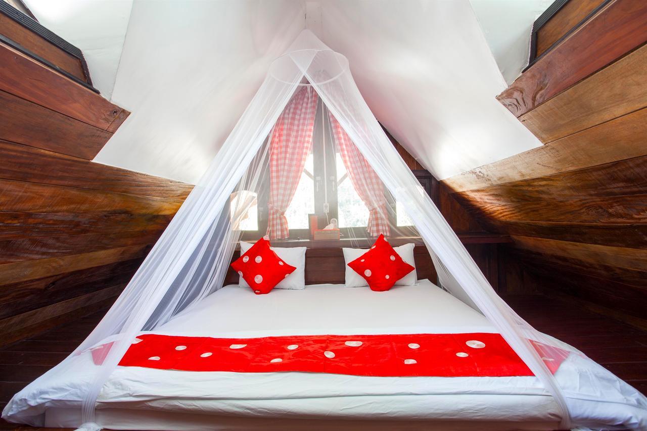 Ecotravel Cottages Букит Лаванг Екстериор снимка
